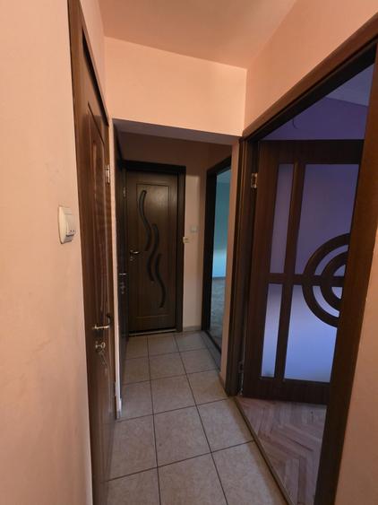 Apartament cu 3 camere decomandat în Rogerius