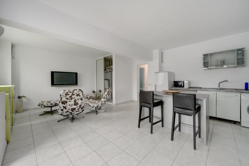 MATEI BASARAB - LABIRINT, APARTAMENT 2 CAMERE 53 MP, BLOC 2001, ETAJ 4! - 5
