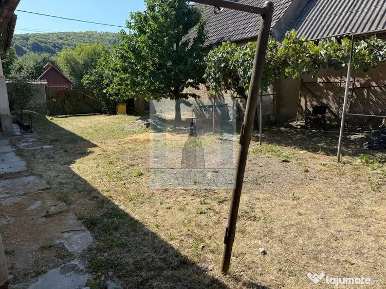 Casă cu 3 camere cu Teren 610 Mp în Cuciulata