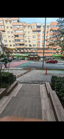 Spațiu comercial, de 84 mp, în Prundu