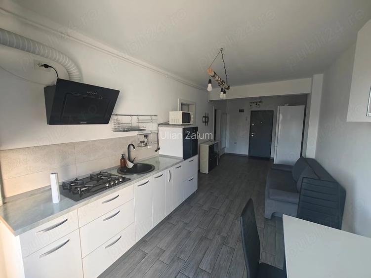 Vand garsoniera cu 2 camere