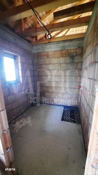 Casă cu 5 camere cu Teren 823 Mp în Baciu
