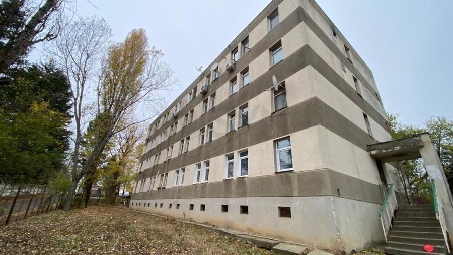 Spațiu comercial, de 1,350 mp, în Pipera