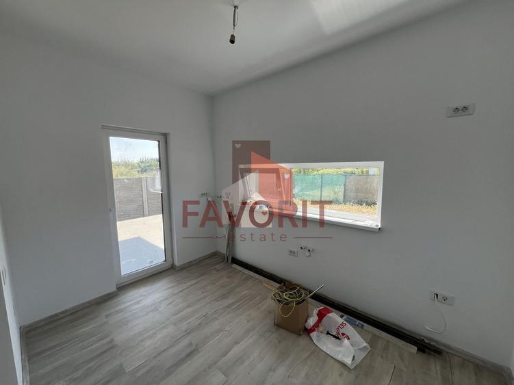 Duplex cu 3 camere cu Canalizare în Bucovăț (Remetea Mare)