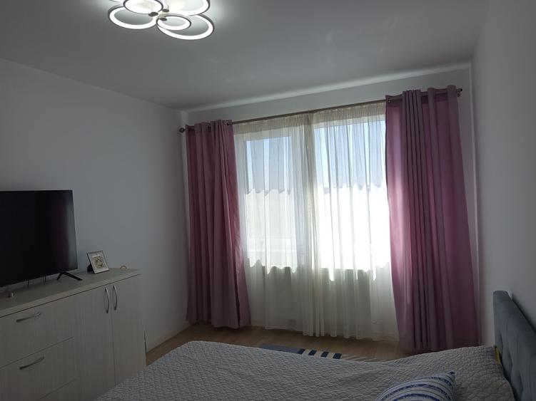 Apartament cu 2 camere decomandat în Palazu Mare