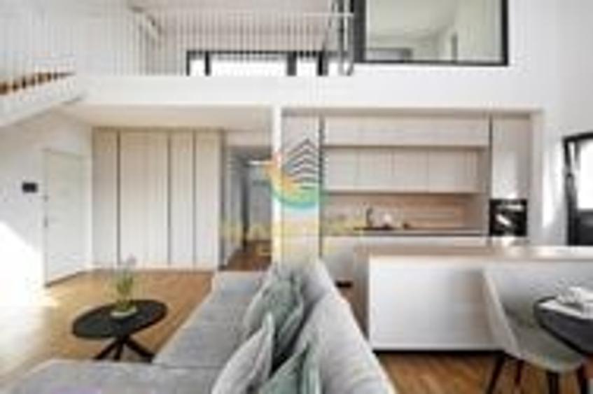 Penthouse cu 4 camere în Sud-Vest