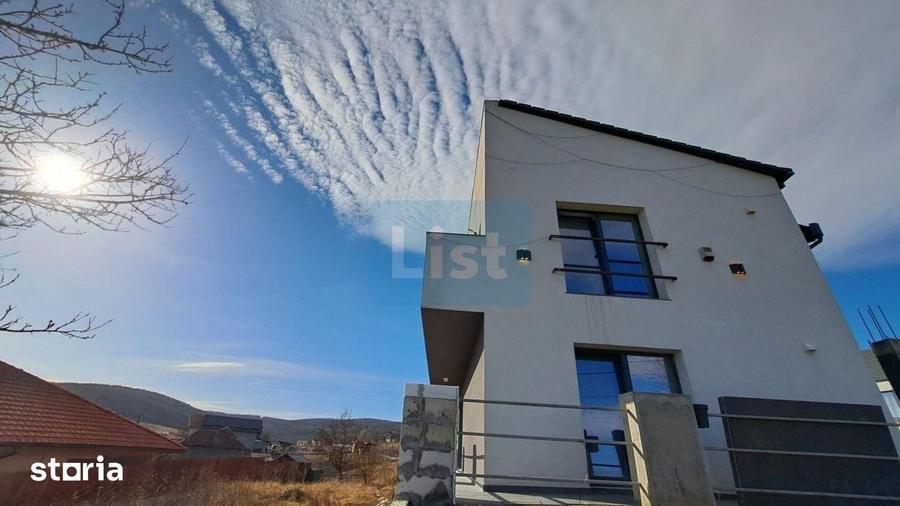 Casă cu 4 camere cu Teren 500 Mp în Apahida