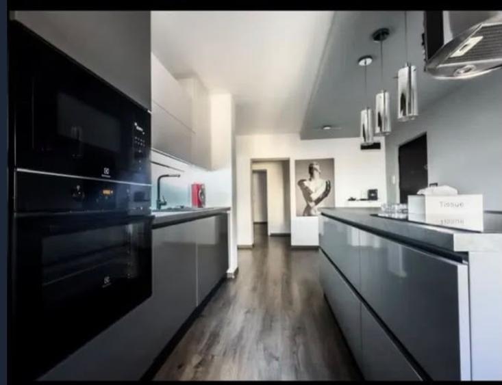 Apartament cu 3 camere decomandat, mobilat în 13 Septembrie