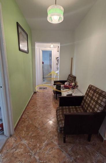 Apartament cu 3 camere decomandat în Alecu Russo