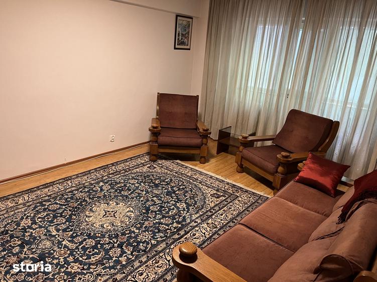 Apartament cu 3 camere în Centrul Istoric