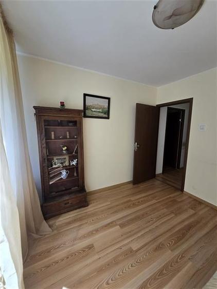Apartament cu 3 camere decomandat, mobilat în Drumul Taberei