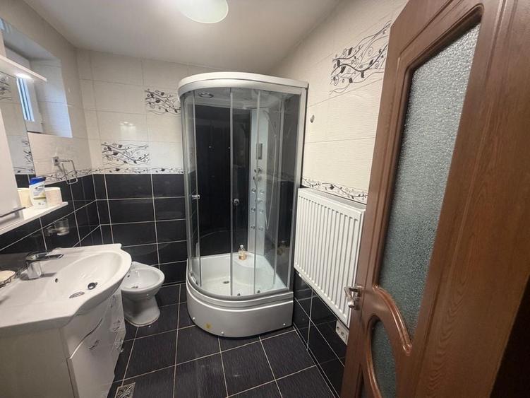 Apartament cu 2 camere decomandat în Exterior Vest