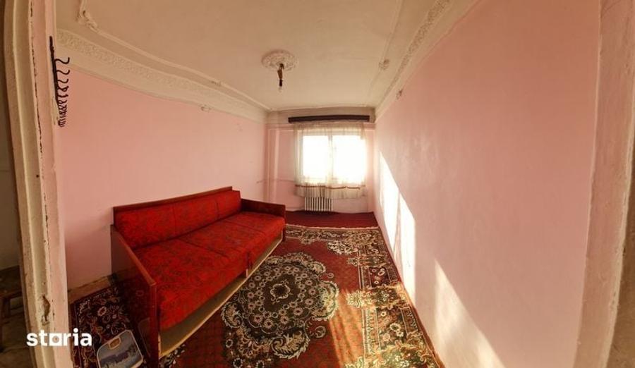 Apartament cu 4 camere în Central