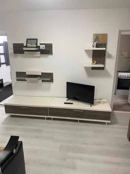 Apartament cu 2 camere semidecomandat în Groapa