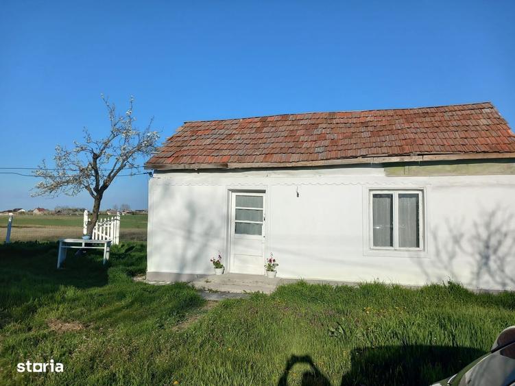 Casă cu 2 camere în Căteasca