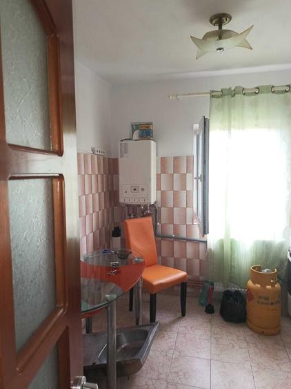Apartament cu 2 camere decomandat în Traian