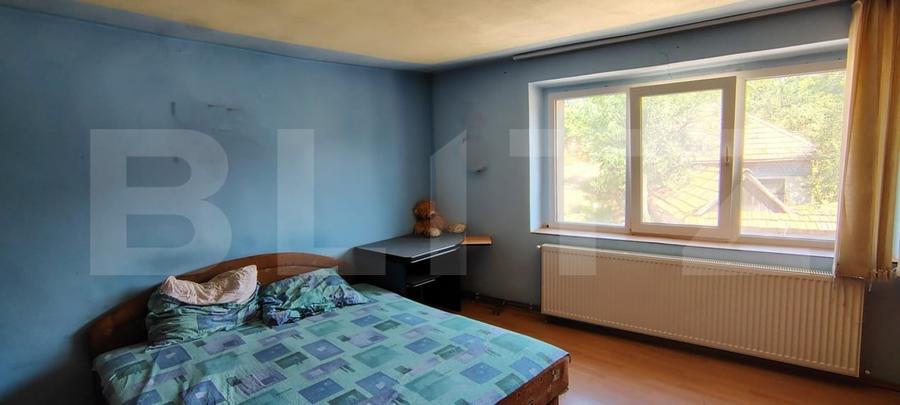 Casă individuală cu 4 camere cu Garaj în Exterior Vest
