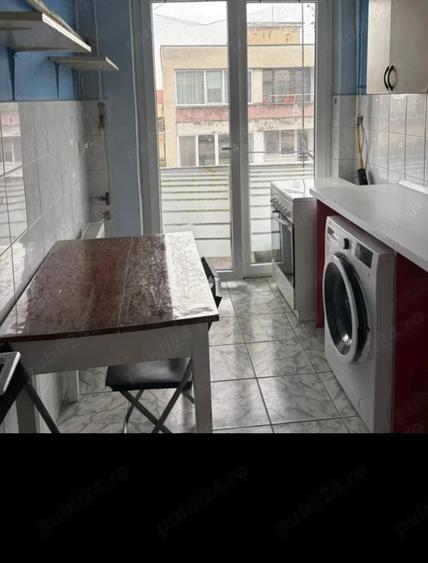 Apartament cu 2 camere semidecomandat în Exterior Vest