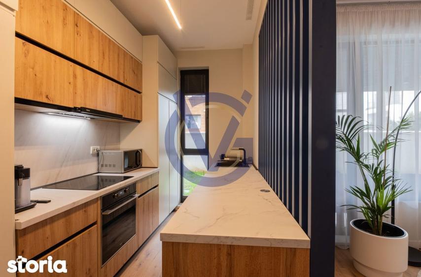 Apartament cu 4 camere, mobilat în Sud