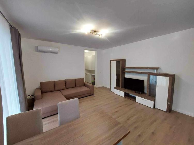 Apartament cu 2 camere semidecomandat în Giroc