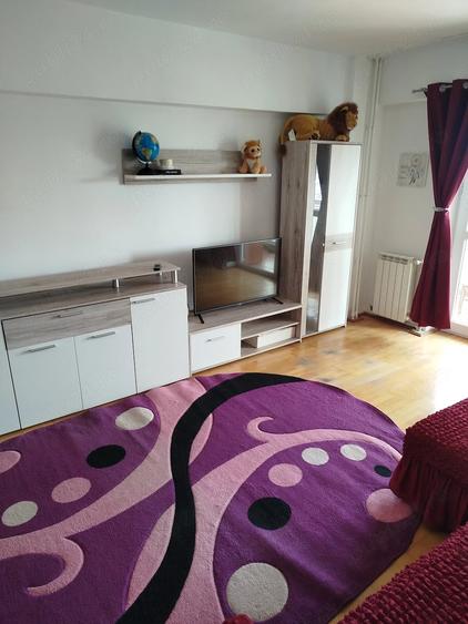 Apartament cu 2 camere decomandat în Buzaului