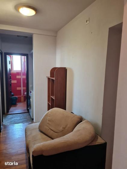Apartament cu 4 camere decomandat în Ștrand