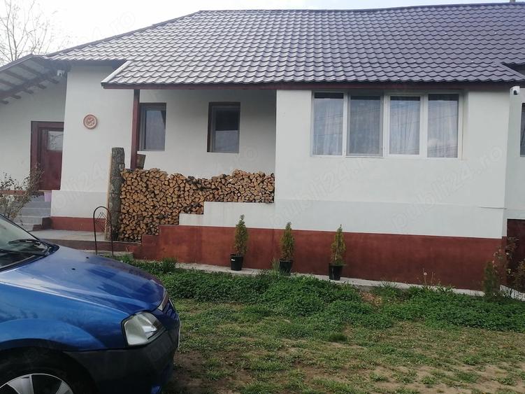 Casă cu 3 camere cu Teren 900 Mp în Sânmihaiu Almașului