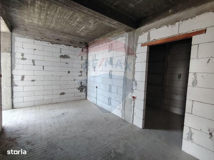 Apartament cu 3 camere în Vânători