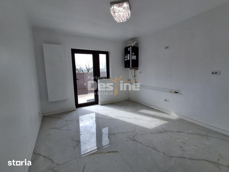 Casă cu 6 camere cu Teren 500 Mp în Miroslava