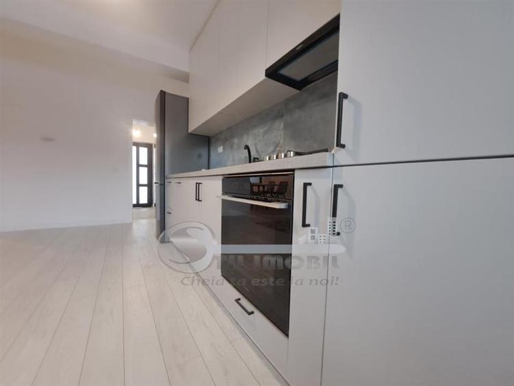 Apartament cu 2 camere semidecomandat în Aeroport