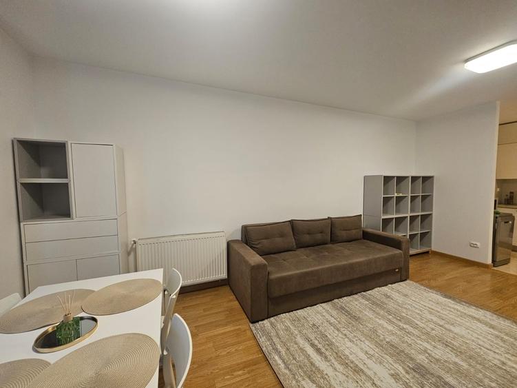 Apartament cu 2 camere decomandat în Costin Georgian