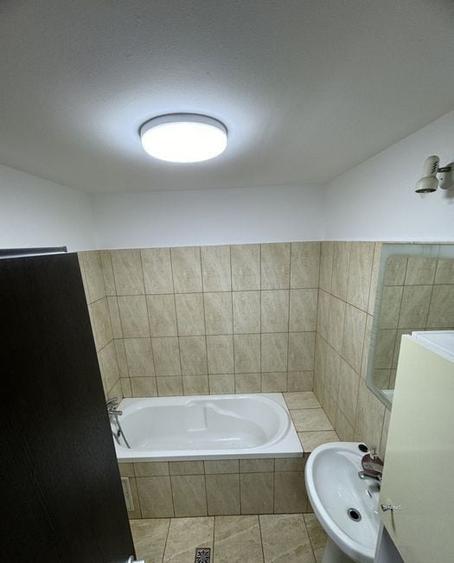 Apartament cu 2 camere, mobilat în 13 Septembrie