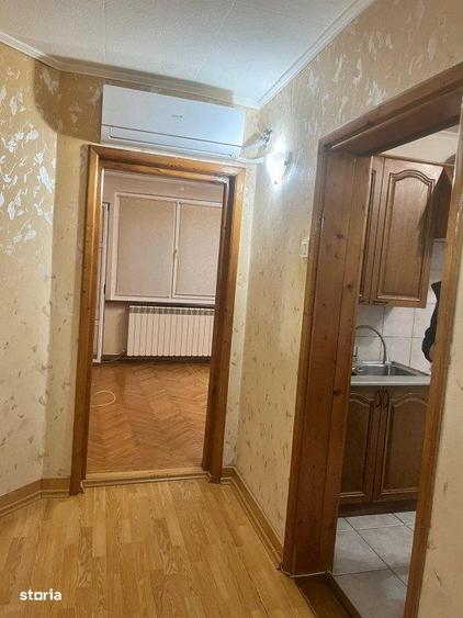 Apartament cu 3 camere decomandat în Siret