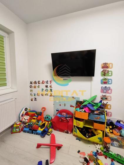 Apartament cu 4 camere decomandat, mobilat în Giurgiului