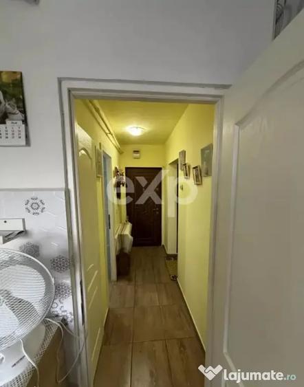Apartament cu 2 camere decomandat în Micro 6