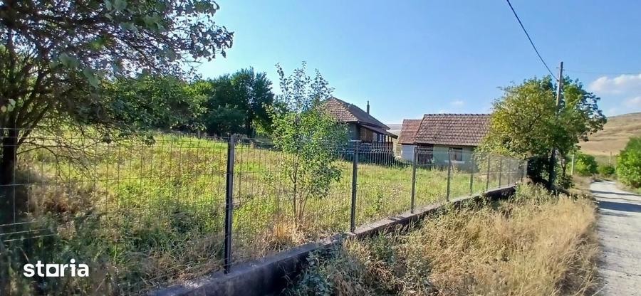 Casă cu 2 camere cu Teren 1113 Mp în Iris