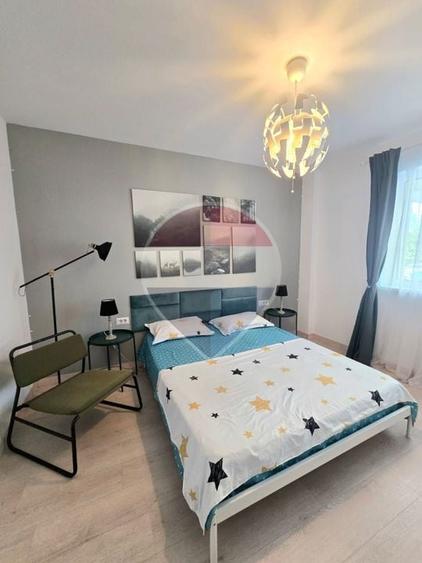 Apartament cu 3 camere decomandat, mobilat în Central