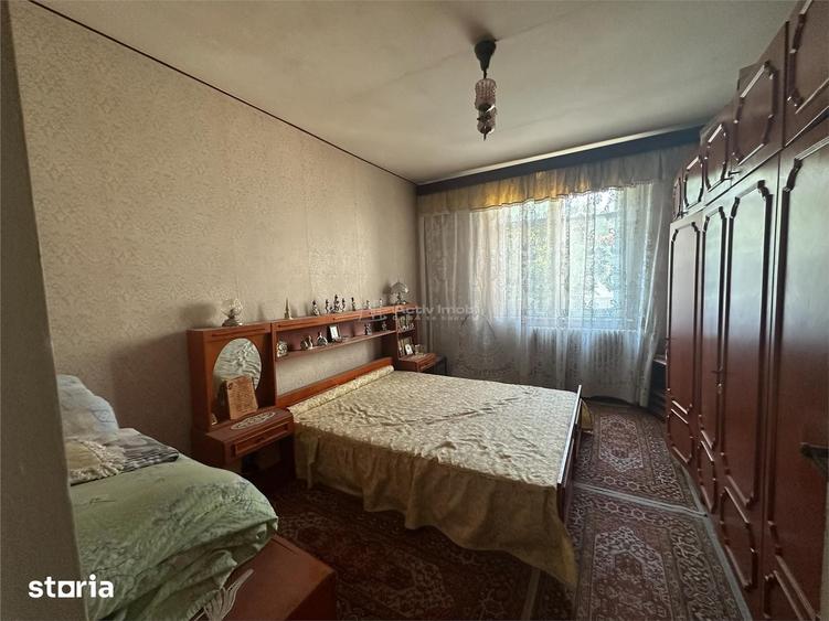 Apartament cu 3 camere decomandat în Luncă