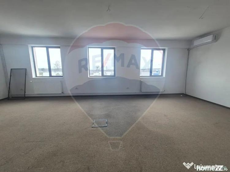 Spațiu comercial, de 110 mp, în Central