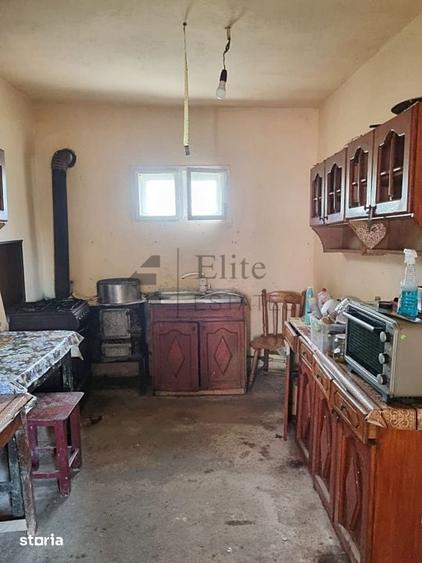 Casă cu 6 camere cu Teren 1439 Mp în Tinca