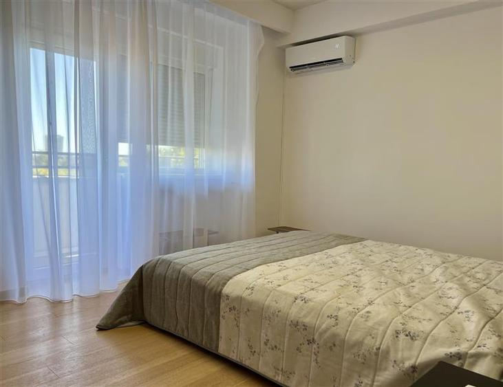Apartament cu 3 camere decomandat, mobilat în Dorobanți