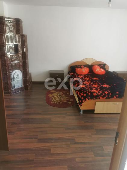 Casă individuală cu 5 camere cu Teren 700 Mp în Ungureni (Dragomirești)