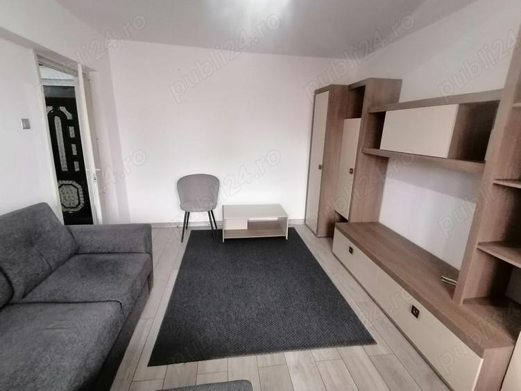 Apartament cu 2 camere decomandat în Traian