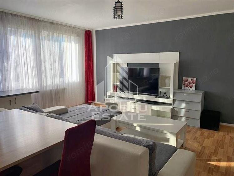 Apartament cu 3 camere decomandat în Dumbrăvița
