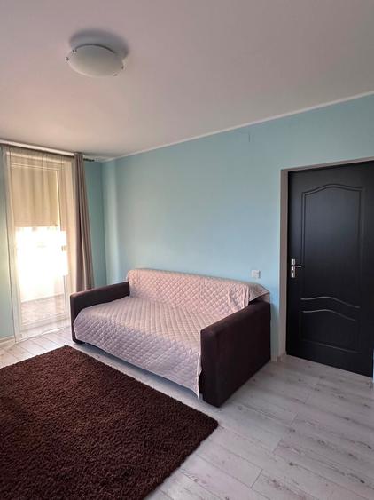 Apartament cu 2 camere decomandat în Tractorul