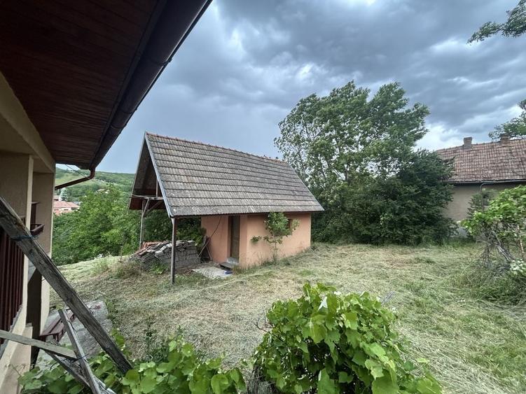 Casă cu 2 camere în Cojocani