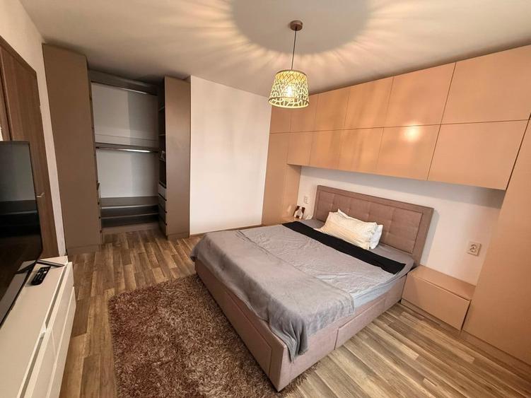 Apartament 2 camere semidecomandat zona Razoare - 4