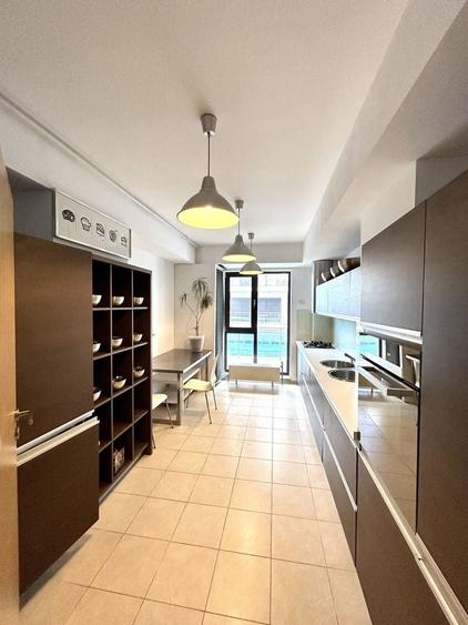 Apartament cu 4 camere decomandat în Străulești