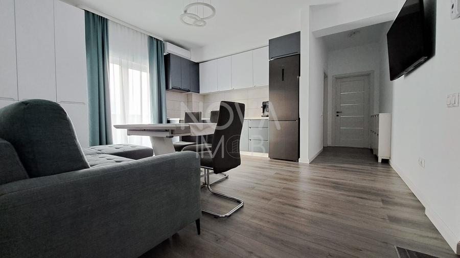 Apartament cu 3 camere semidecomandat, mobilat în Mihai Viteazul