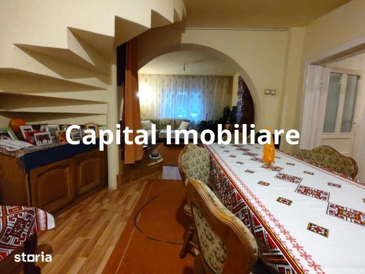 Casa cu mansarda, 7 camere, anexe, Sanmartin - 6